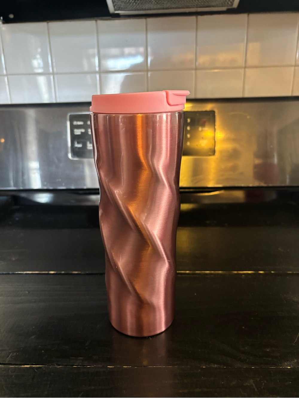Rose Metallic Twisted Tumbler with Pink Lid